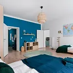 Stylish Self-Check-In Apartment With 2 Bedrooms